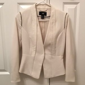White/ivory blazer
